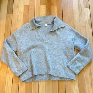 Gilly Hicks Sweater